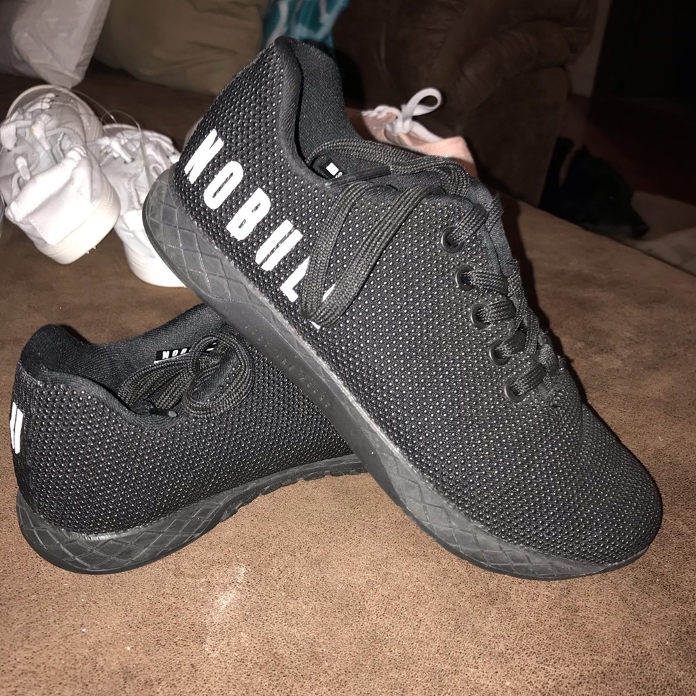 Nobull black on black shoes.  7.5
